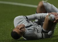 Ανησυχία για Εμπαπέ στην Παρί, πιθανό να χάσει το ματς με την Μπάγερν! Ανησυχία για Εμπαπέ στην Παρί, πιθανό να χάσει το ματς με την Μπάγερν!