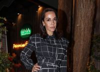Λαμπροπούλου: «Παρουσιάστρια μου κρατούσε το χέρι, και έβαλε τα νύχια της μέσα για να σταματήσω να μιλάω» Λαμπροπούλου: «Παρουσιάστρια μου κρατούσε το χέρι, και έβαλε τα νύχια της μέσα για να σταματήσω να μιλάω»