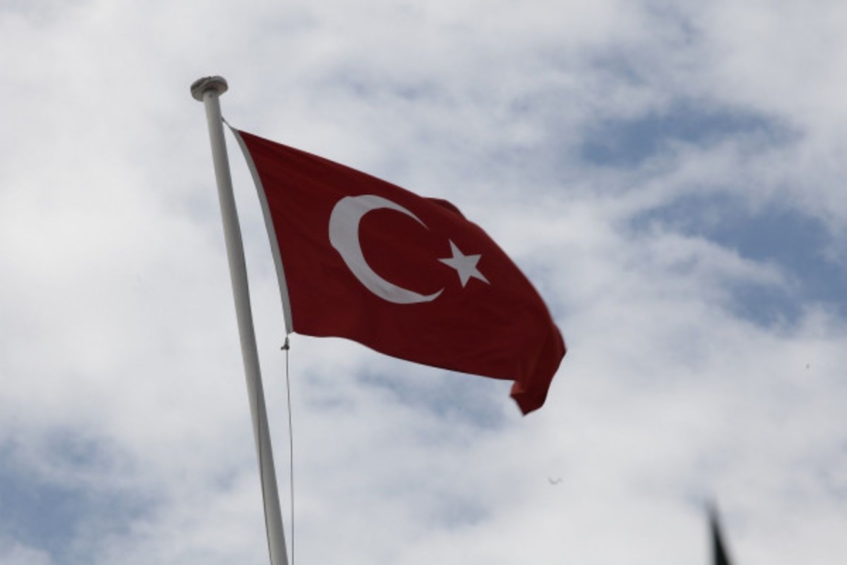 Bloomberg: Οι ατελείωτες επεμβάσεις της Τουρκίας στις αγορές απομακρύνουν τους επενδυτές