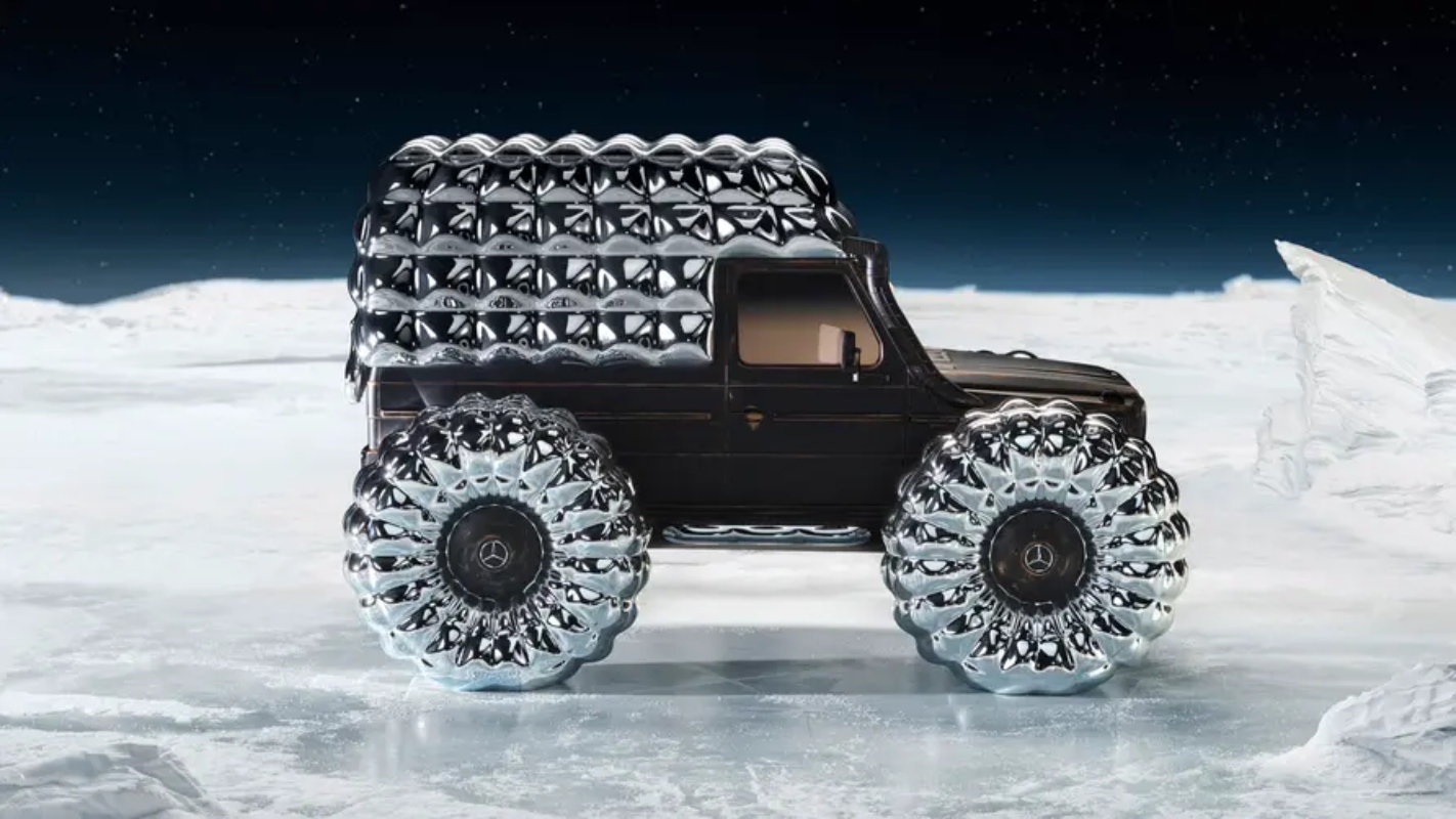 Project Mondo G: Mercedes και Moncler μόλις παρουσίασαν ένα G-Wagen που φοράει φουσκωτό μπουφάν