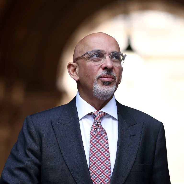 Ναντίμ Ζαχάουι: Η άνοδος και η πτώση του πρώτου κουρδικής καταγωγής βουλευτή Συντηρητικών