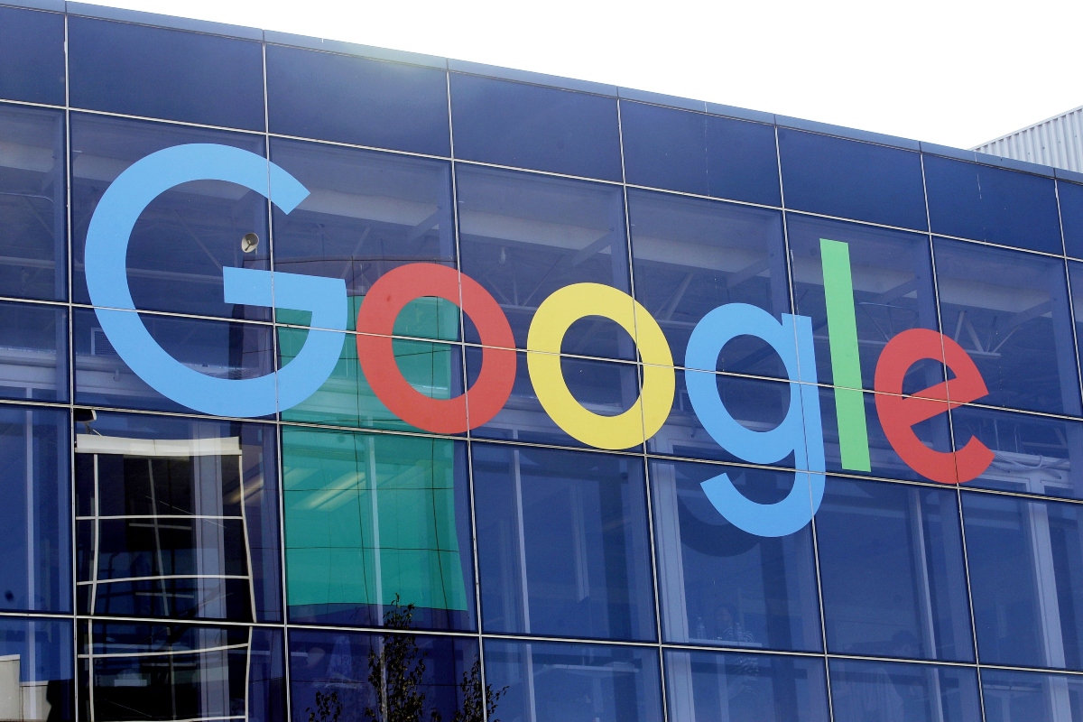Google: Συνεχίζει τις περικοπές θέσεων εργασίας
