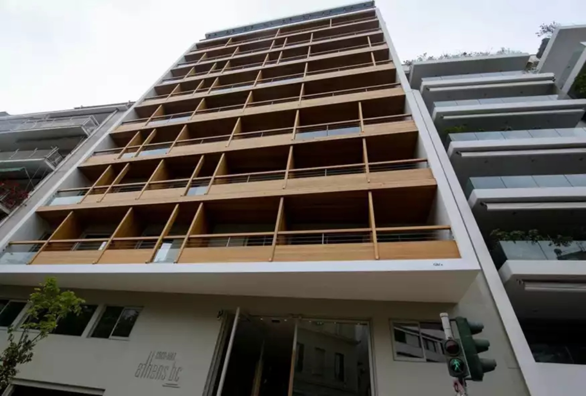 Δήμος Αθηναίων: Η απάντηση για την κατεδάφιση του ξενοδοχείου Cocomat στην Ακρόπολη