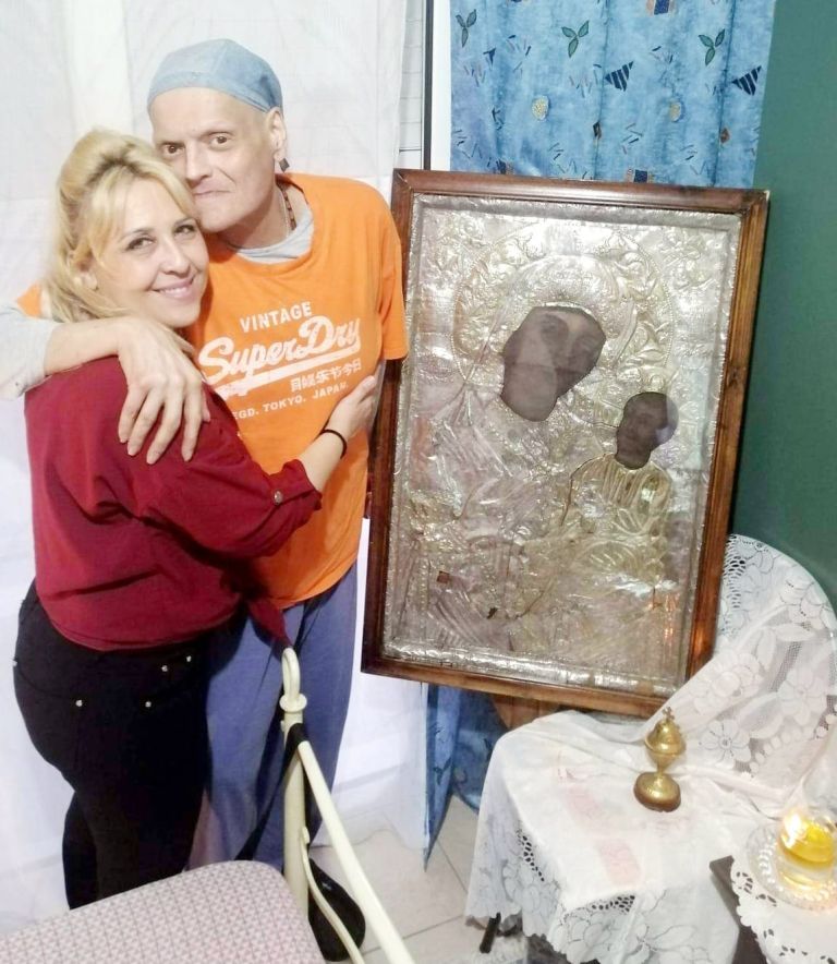 Ραγίζει καρδιές ο Γιώργος Δασκαλάκης με την μάχη με τον καρκίνο: “Μια ολόκληρη μέρα η Παναγία στο δωμάτιό”