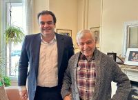 Ο Κυριάκος Πιερρακάκης συναντήθηκε με τον πρώην υποψήφιο πρόεδρο των ΗΠΑ, Μάικλ Δουκάκη