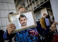 Μάριος Παπαγεωργίου: Συγκινεί η μητέρα του – «Να βρεθεί ό,τι έχει απομείνει από το παιδί μου» [vid]