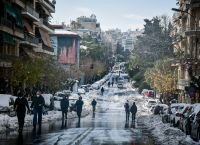 Χιόνια Αθήνα: Πότε και πού θα «χτυπήσει» η κακοκαιρία – Νέα σύσκεψη σήμερα [vid]