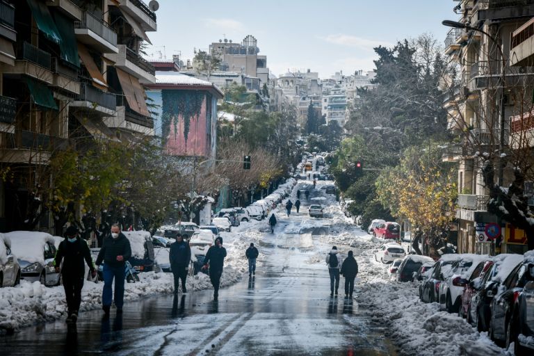 Χιόνια Αθήνα: Πότε και πού θα «χτυπήσει» η κακοκαιρία – Νέα σύσκεψη σήμερα [vid]