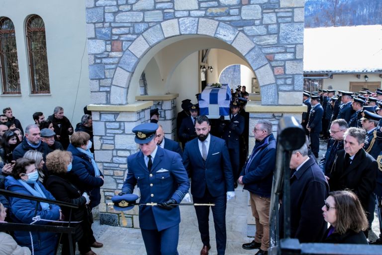 Βαθιά συγκίνηση στην κηδεία του Ευστάθιου Τσιτλακίδη [vid]