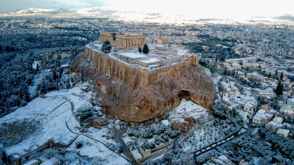 Κακοκαιρία Barbara: Ξανά χιόνια στην Αθήνα από το βράδυ