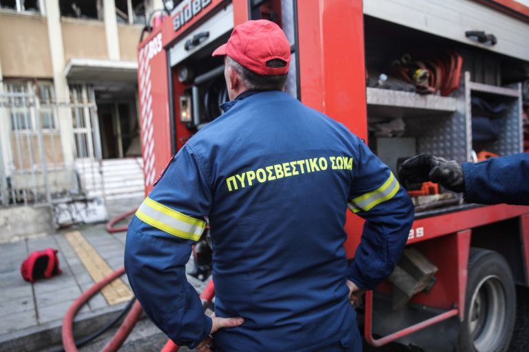 Πέντε νεες προκηρύξεις φέρνουν 8.894 προσλήψεις ενστόλων