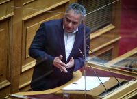 Σκουρλέτης: Πάγωμα πλειστηριασμών και νομοθετική ρύθμιση προστασίας των δανειοληπτών