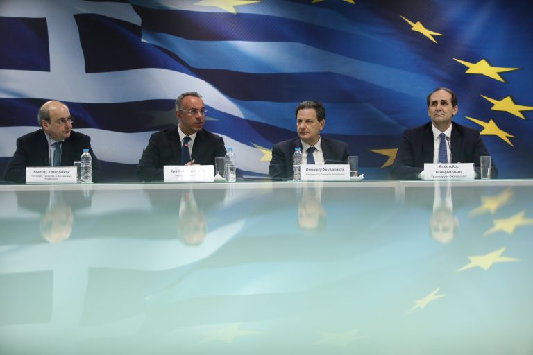 Greek gov’t unveils new package of support measures worth 800 million euros