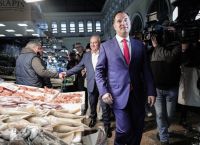 Άδωνις: Αυτοψία στη Βαρβάκειο για Καλάθι της Σαρακοστής