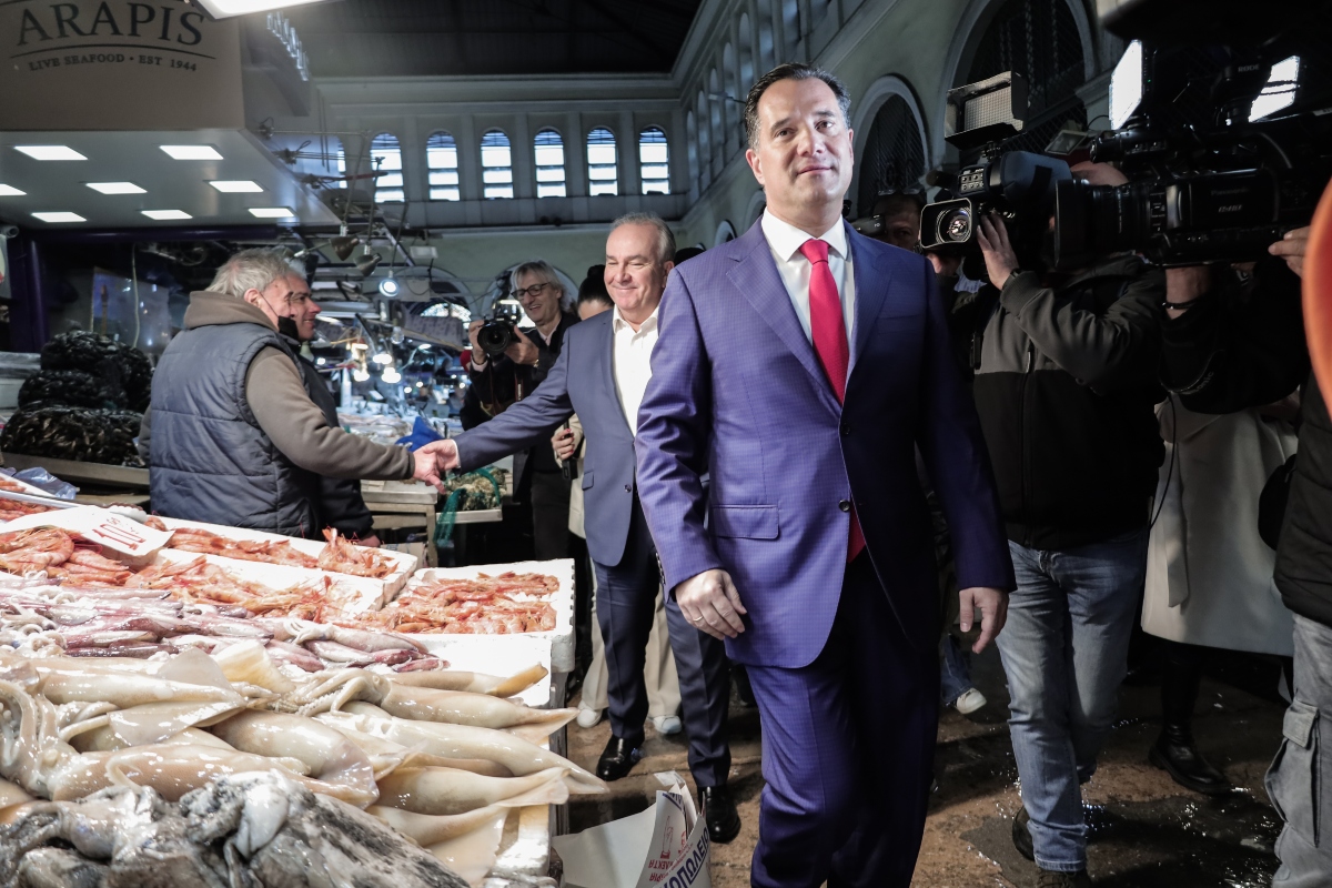 Άδωνις: Αυτοψία στη Βαρβάκειο για Καλάθι της Σαρακοστής