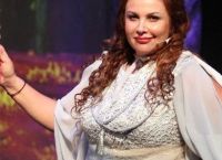 Ελευθερία Ρήγου: «Με νευριάζει που αποκαλούνται μητέρες, ενώ δεν αξίζουν αυτόν τον τίτλο» [vid]