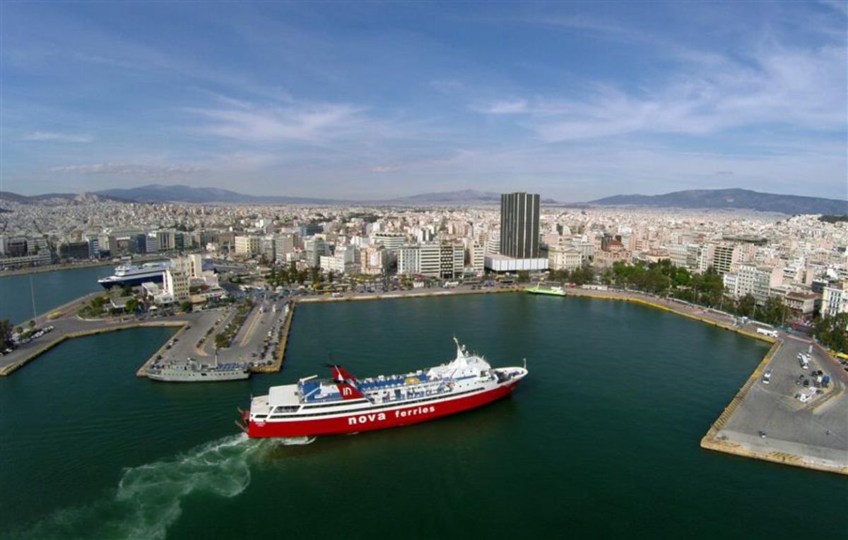 Massive strike will keep ships docked on Wednesday and Thursday in all ports of Greece