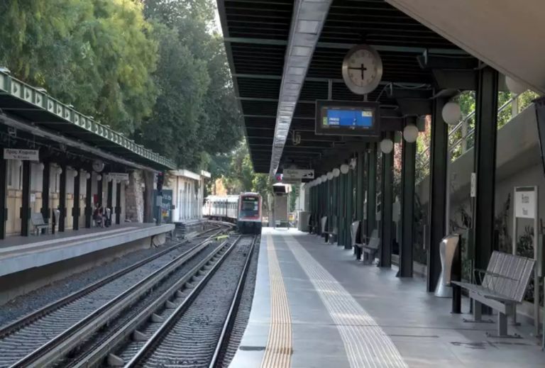 Unionized public transport workers in Athens to strike Feb. 15