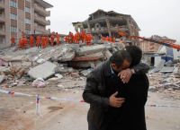 Τι προβλέπουν Έλληνες ειδικοί για τον αριθμό των θυμάτων Τι προβλέπουν Έλληνες ειδικοί για τον αριθμό των θυμάτων