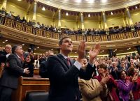 Ισπανία: Βουλευτές ενέκριναν τον νόμο για την «άδεια εμμήνου ρύσεως»