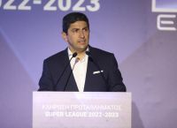 Στον… κόσμο του ο Αυγενάκης: «Θέλω να συνεχίσω στο Υφυπουργείο Αθλητισμού»