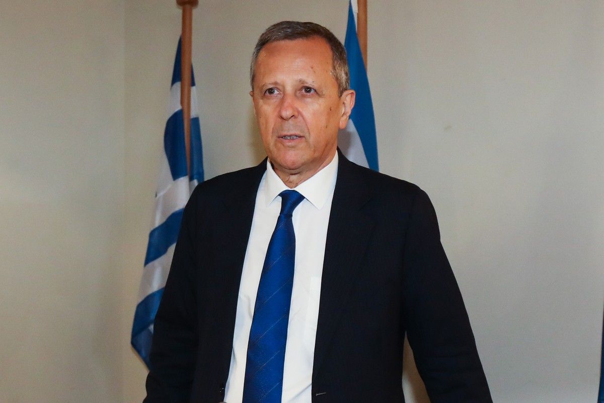 Mπαλτάκος: «Διαθέσιμα τα γήπεδα των Τσέλσι, Άρσεναλ και Κρίσταλ Πάλας για τον τελικό