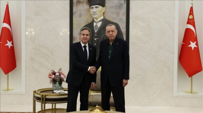Άντονι Μπλίνκεν: Στο αεροδρόμιο η συνάντηση με τον Ερντογάν