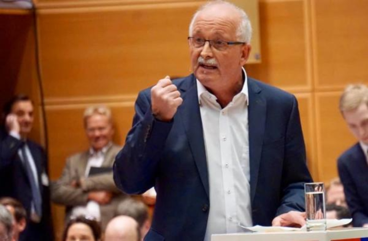 Μπούλμαν: Η επιτροπή ανθρωπίνων δικαιωμάτων δεν είναι για «μεταφορά χρημάτων μεταξύ ξενοδοχείων»
