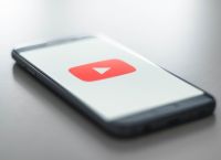 Θα καταρρεύσουν η Google και το Διαδίκτυο αν το YouTube κριθεί υπεύθυνο για περιεχόμενο των χρηστών του;