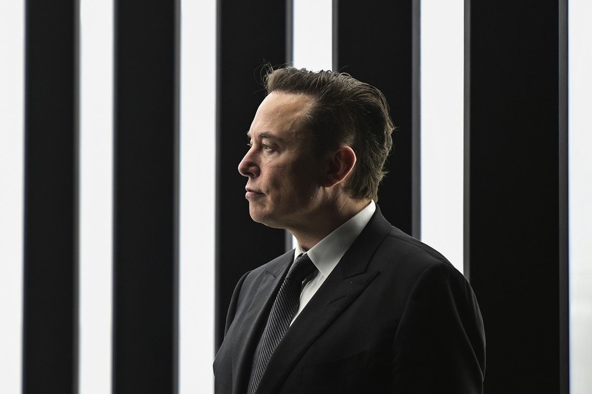 Tesla: Ανακαλούνται 363.000 οχήματα – Κίνδυνος ατυχήματος από το σύστημα αυτόνομης οδήγησης