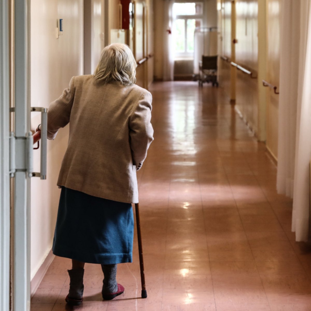 Κορυδαλλός: Σφραγίζεται το Γηροκομείο-Κολαστήριο μετά το πόρισμα «φωτιά» του Συνηγόρου του Πολίτη [vid]
