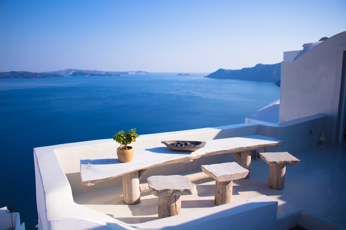 Golden Visa: Τρέχουν για να προλάβουν τα 250.000 ευρώ οι ξένοι αγοραστές