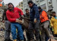 Τουρκία: Ο πόνος δίνει τη θέση του στην οργή πάνω από τα συντρίμμια [vid]