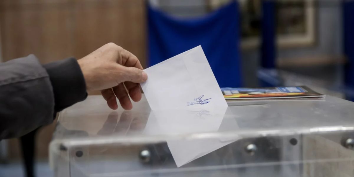 Δημοσκόπηση RASS: Στις 5,1 μονάδες η διαφορά της ΝΔ από τον ΣΥΡΙΖΑ