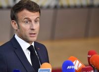 Πύρρειος νίκη Μάκρον: Κέρδισε την πρόταση μομφής μόλις για 9 ψήφους