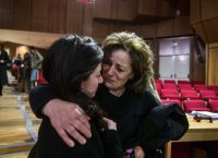 Δίκη Χρυσής Αυγής: Βίαιη προσαγωγή της συντρόφου του Φύσσα [vid]