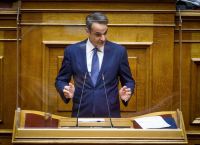 PM Mitsotakis speaks with party leaders; to return exploratory mandate later on Monday
