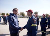 Στην ΕΜΑΚ ο Μητσοτάκης: Επιτελέσατε εθνική αποστολή είμαστε βαθιά υπόχρεοι