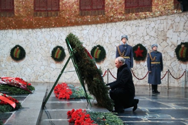 Η μάχη του Στάλινγκραντ, η άφθαρτη ρωσική φύση και η επανασυγγραφή της Ιστορίας