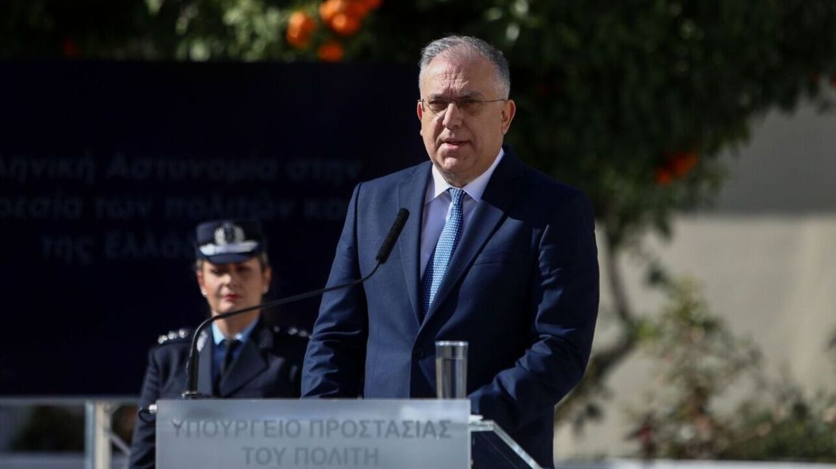 Θεοδωρικάκος: Ο Βαρουφάκης μετατρέπει την τρισάθλια επίθεση σε βάρος του σε πολιτικό σόου