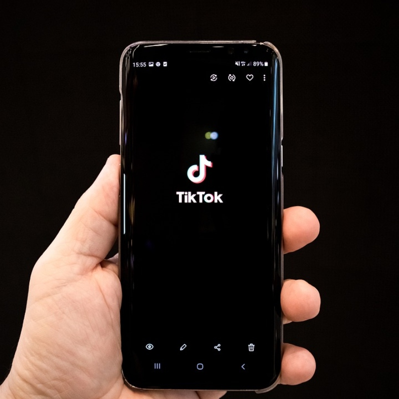Το TikTok σε νέες ευρωπαϊκές απαγορεύσεις