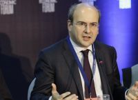 Χατζηδάκης για κατώτατο μισθό: Δεν φοβόμαστε μείωση θέσεων εργασίας λόγω της αύξησής του Χατζηδάκης για κατώτατο μισθό: Δεν φοβόμαστε μείωση θέσεων εργασίας λόγω της αύξησής του