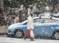 Στις 10 ανοίγουν οι δημόσιες υπηρεσίες – Σε ποιες περιοχές θα ανοίξουν στις 11 τα καταστήματα