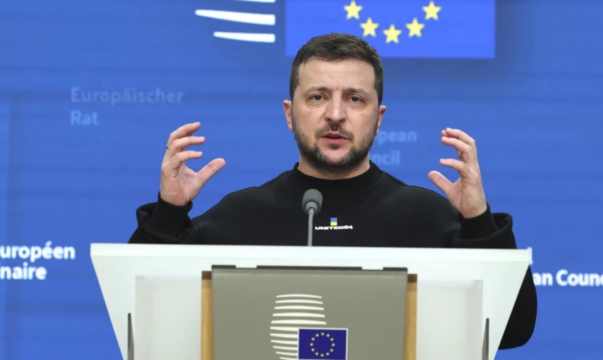 Politico: Πώς η εισβολή μετέτρεψε τον Ζελένσκι σε χαρισματικό ηγέτη