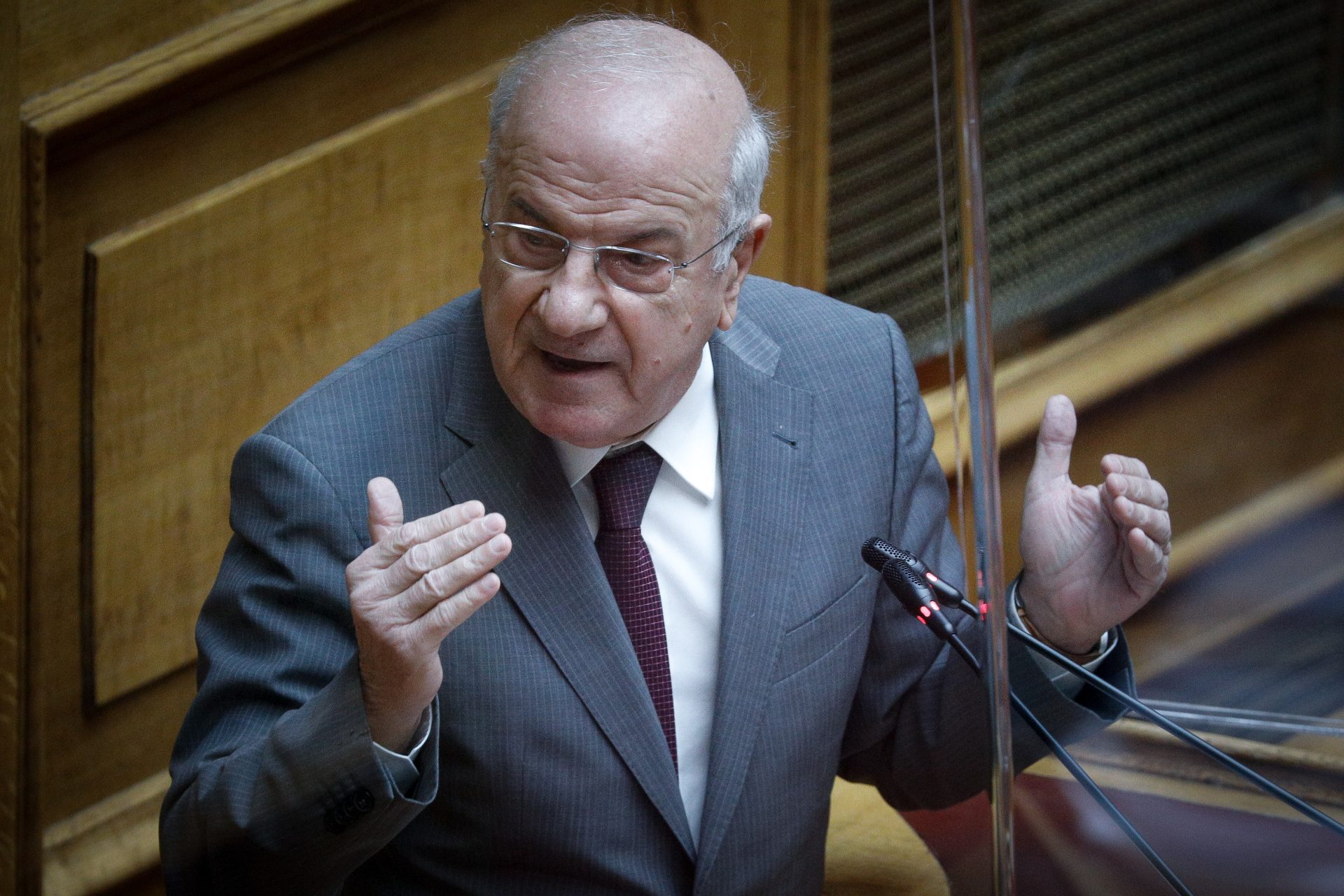 Μετεξεταστέος στη ρητορική
