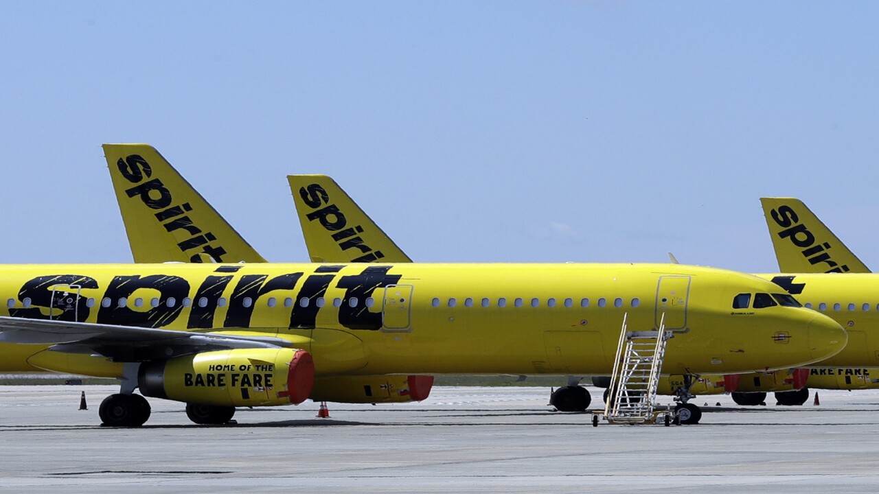 Φωτιά μπαταρίας σε αεροπλάνο της Spirit Airlines προκάλεσε 10 τραυματίες