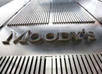 Moody’s: Υποβαθμίζει σε αρνητικό το outlook του αμερικανικού τραπεζικού συστήματος