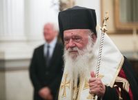Ιερώνυμος: «Όλοι μαζί χέρι – χέρι να βοηθήσουμε, ώστε να ξεπεράσουμε τις δυσκολίες»