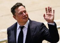 Για διασπορά ψευδών ειδήσεων κατηγορεί τον Musk ο ΠΟΥ