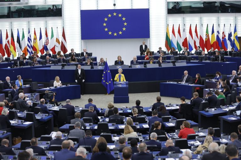 H EE γίνεται πιο αυστηρή απέναντι στα περιβαλλοντικά εγκλήματα